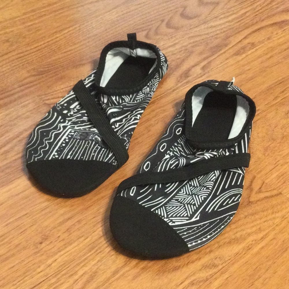 FITKICKS Water Shoes LNC​